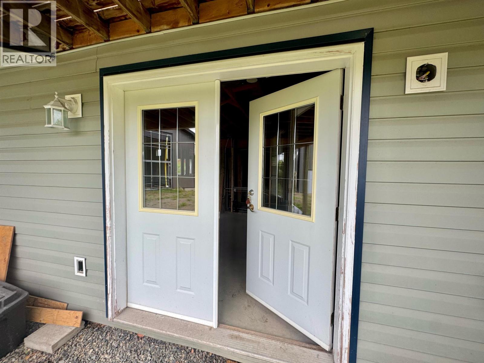 6500 Grey Crescent, Horse Lake, British Columbia  V0K 2E3 - Photo 31 - R3128287