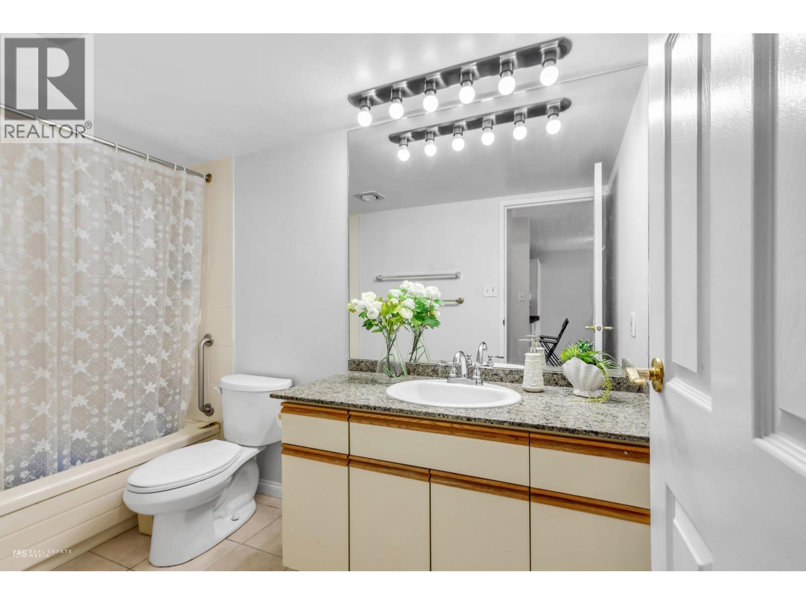 Listing Picture 14 of 20 : 601 6611 MINORU BOULEVARD, Richmond / 烈治文 - 魯藝地產 Yvonne Lu Group - MLS Medallion Club Member