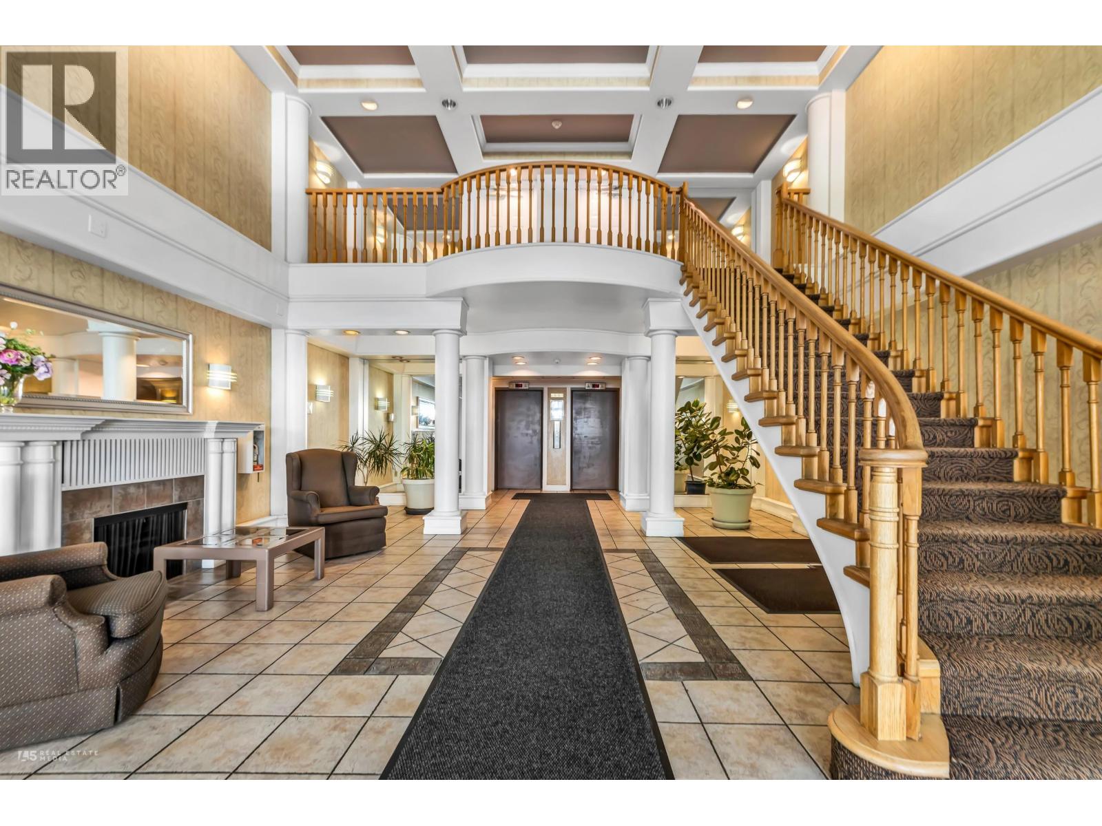 Listing Picture 2 of 20 : 601 6611 MINORU BOULEVARD, Richmond / 烈治文 - 魯藝地產 Yvonne Lu Group - MLS Medallion Club Member