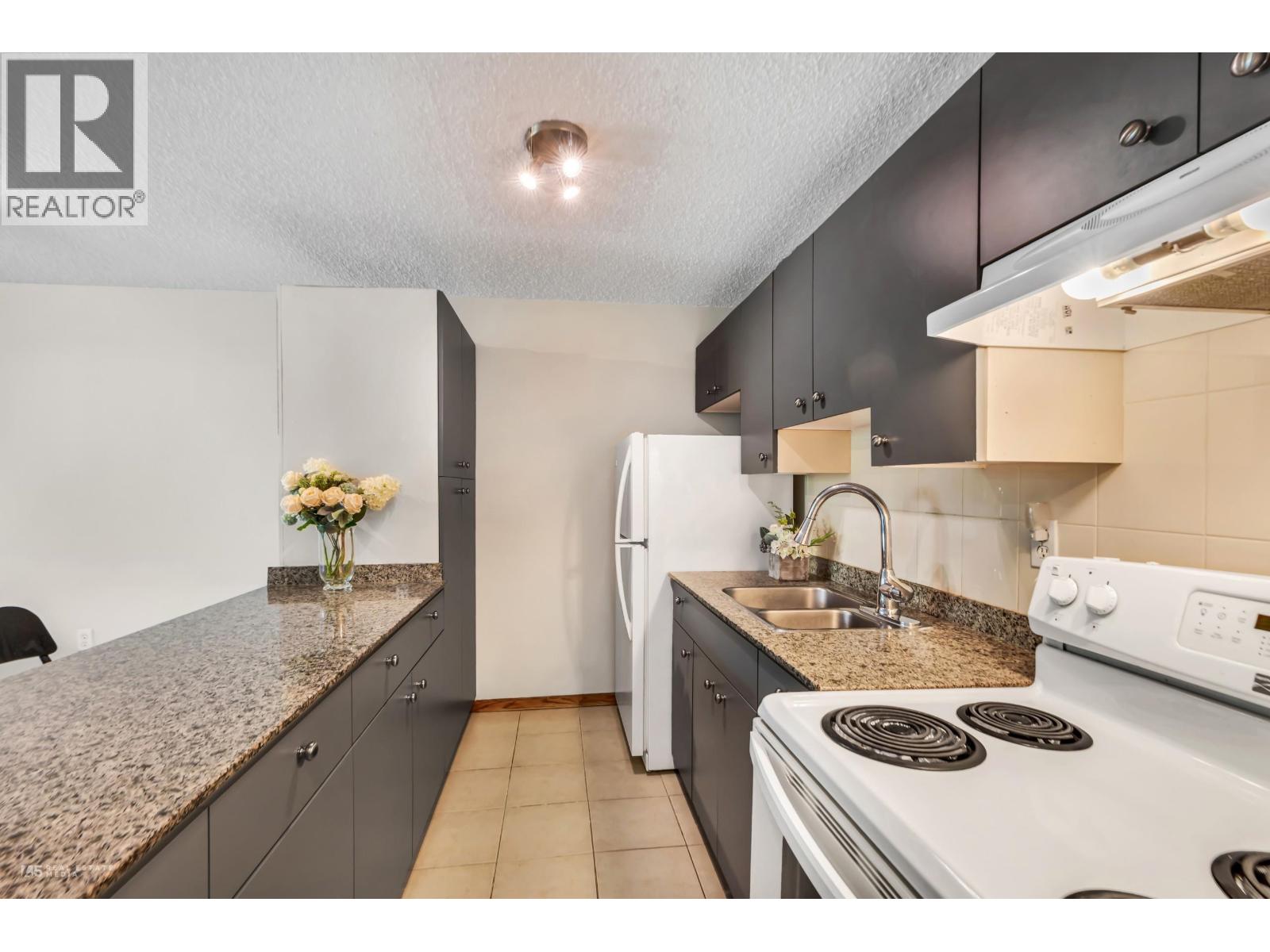 Listing Picture 10 of 20 : 601 6611 MINORU BOULEVARD, Richmond / 烈治文 - 魯藝地產 Yvonne Lu Group - MLS Medallion Club Member