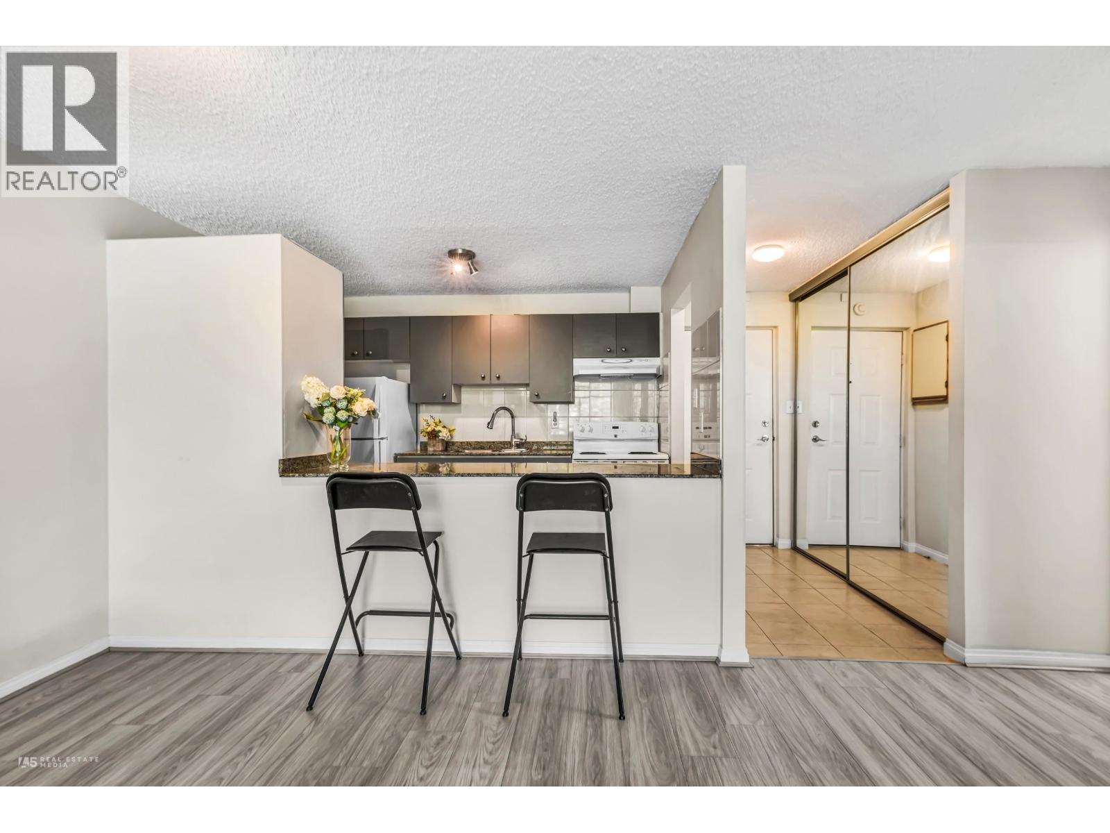 Listing Picture 11 of 20 : 601 6611 MINORU BOULEVARD, Richmond / 烈治文 - 魯藝地產 Yvonne Lu Group - MLS Medallion Club Member
