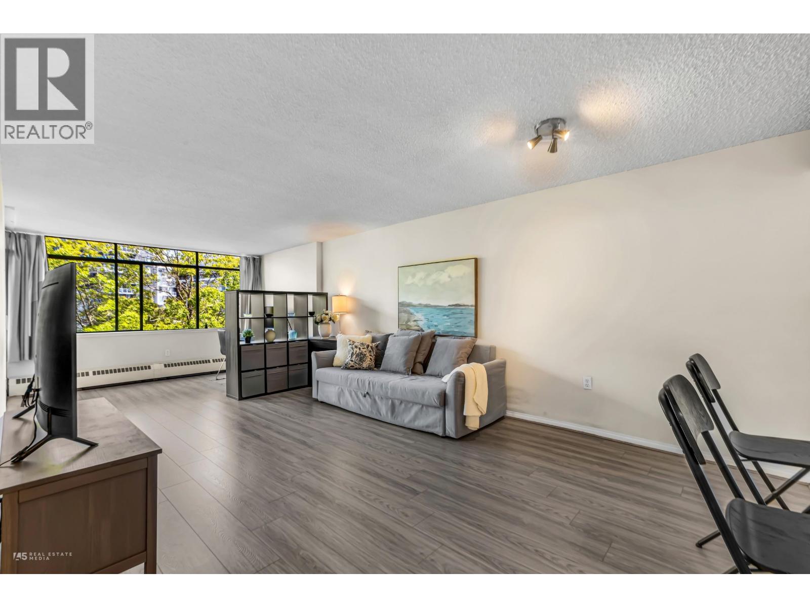 Listing Picture 6 of 20 : 601 6611 MINORU BOULEVARD, Richmond / 烈治文 - 魯藝地產 Yvonne Lu Group - MLS Medallion Club Member