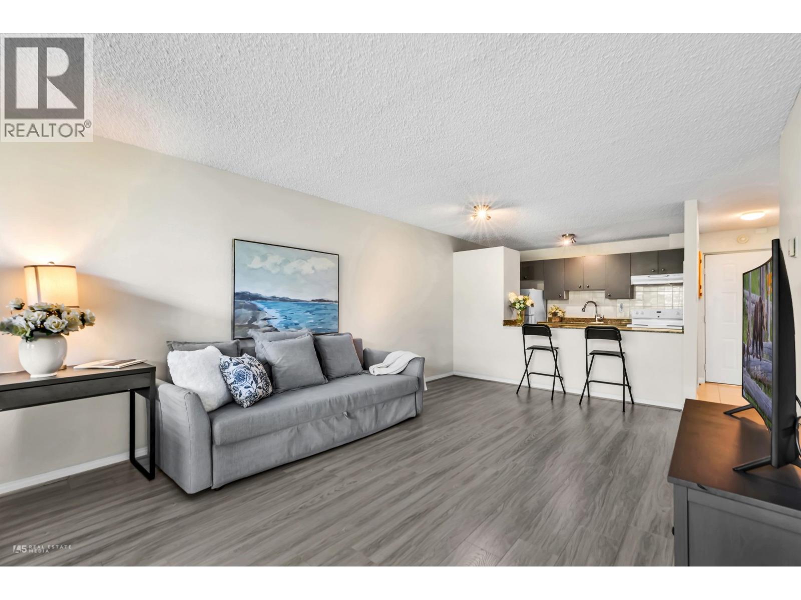Listing Picture 7 of 20 : 601 6611 MINORU BOULEVARD, Richmond / 烈治文 - 魯藝地產 Yvonne Lu Group - MLS Medallion Club Member