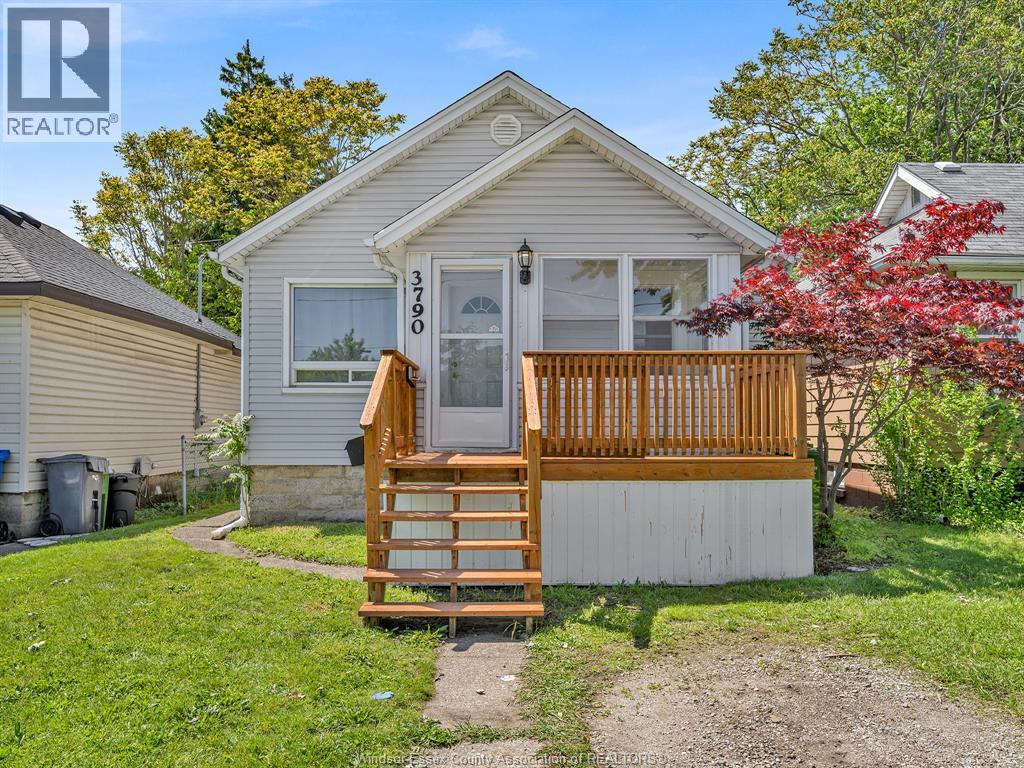 3790 Glenfield, Windsor, Ontario  N9C 2B2 - Photo 3 - 26012216
