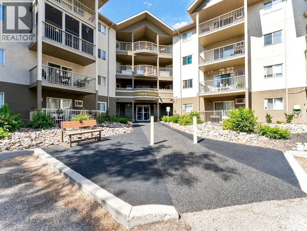 407, 245 Red Deer Drive SW, Medicine Hat, Alberta  T1A 8P4 - Photo 1 - A2311059