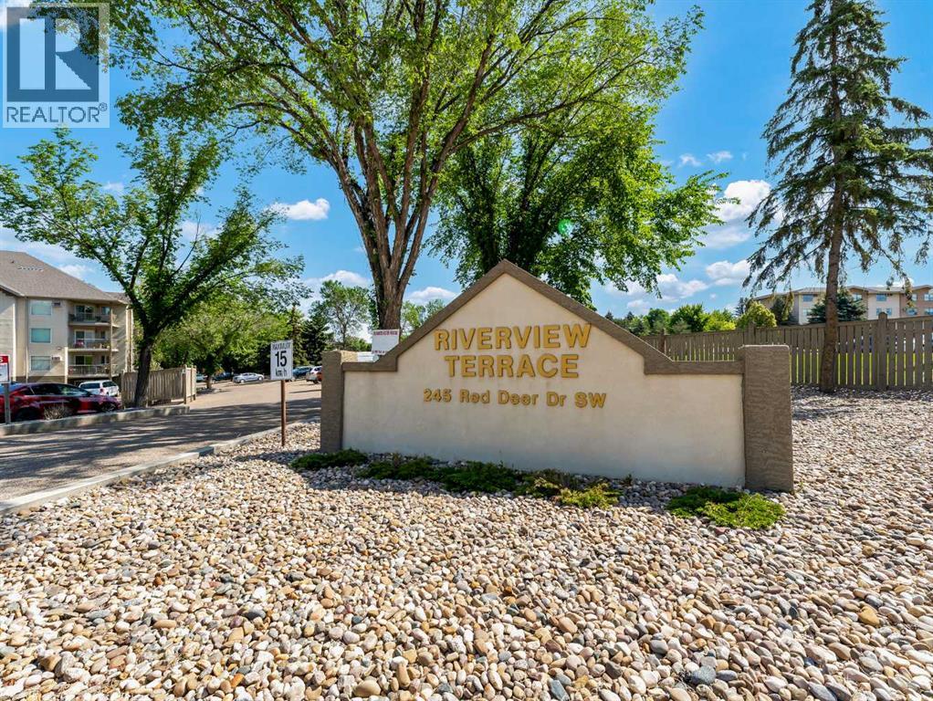 407, 245 Red Deer Drive SW, Medicine Hat, Alberta  T1A 8P4 - Photo 3 - A2311059