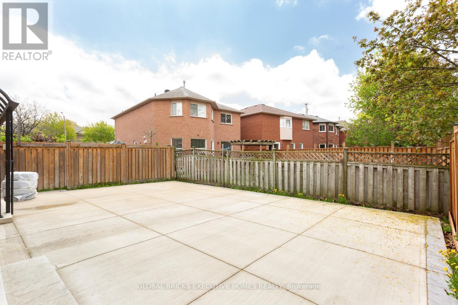 5952 Grossbeak Drive, Mississauga, Ontario  L5N 6B3 - Photo 47 - W13177542