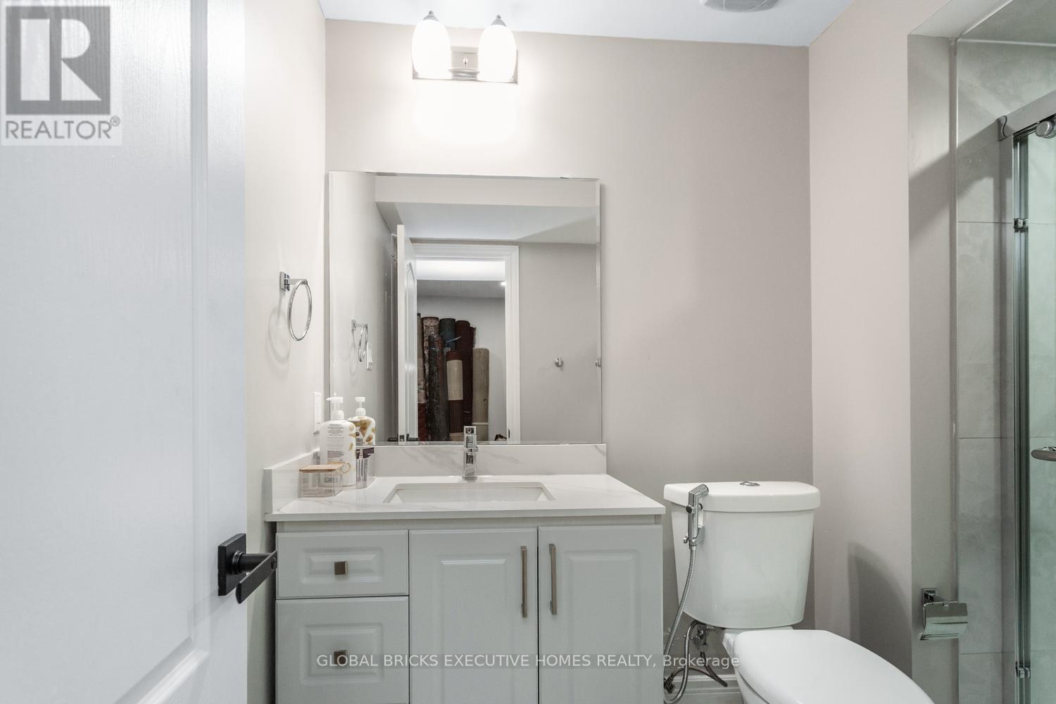 5952 Grossbeak Drive, Mississauga, Ontario  L5N 6B3 - Photo 45 - W13177542