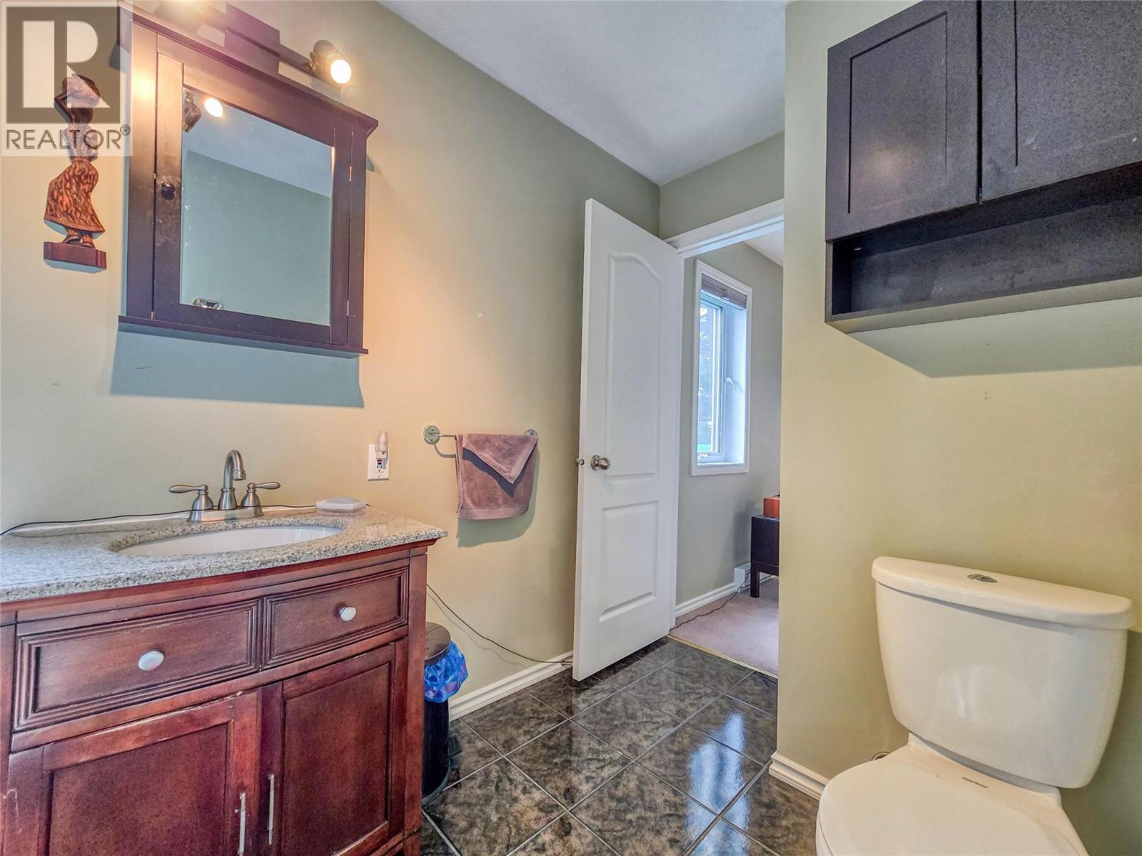 4938 Hot Springs Road, Fairmont Hot Springs, British Columbia  V0B 1L1 - Photo 49 - 10388571