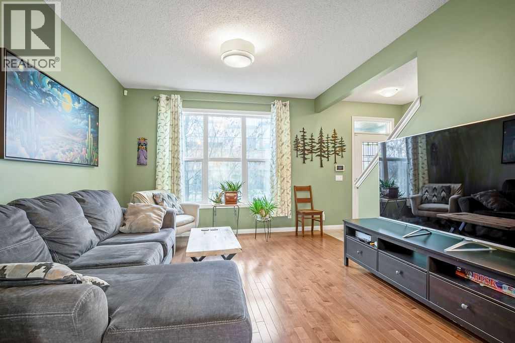 149 Fireside Boulevard, Cochrane, Alberta  T4C 0R1 - Photo 6 - A2313209