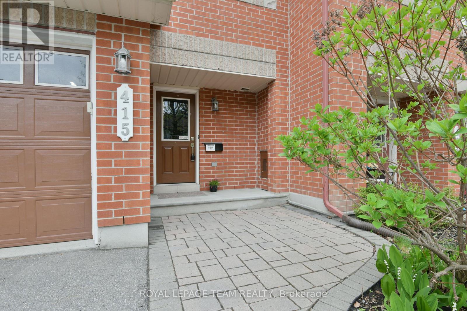 415 Galatina Way, Ottawa, Ontario  K2K 0E7 - Photo 2 - X13178000