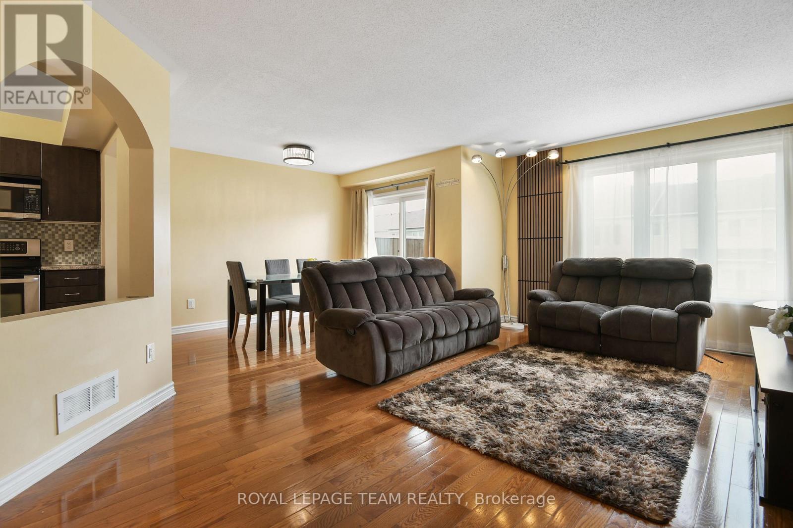 415 Galatina Way, Ottawa, Ontario  K2K 0E7 - Photo 4 - X13178000
