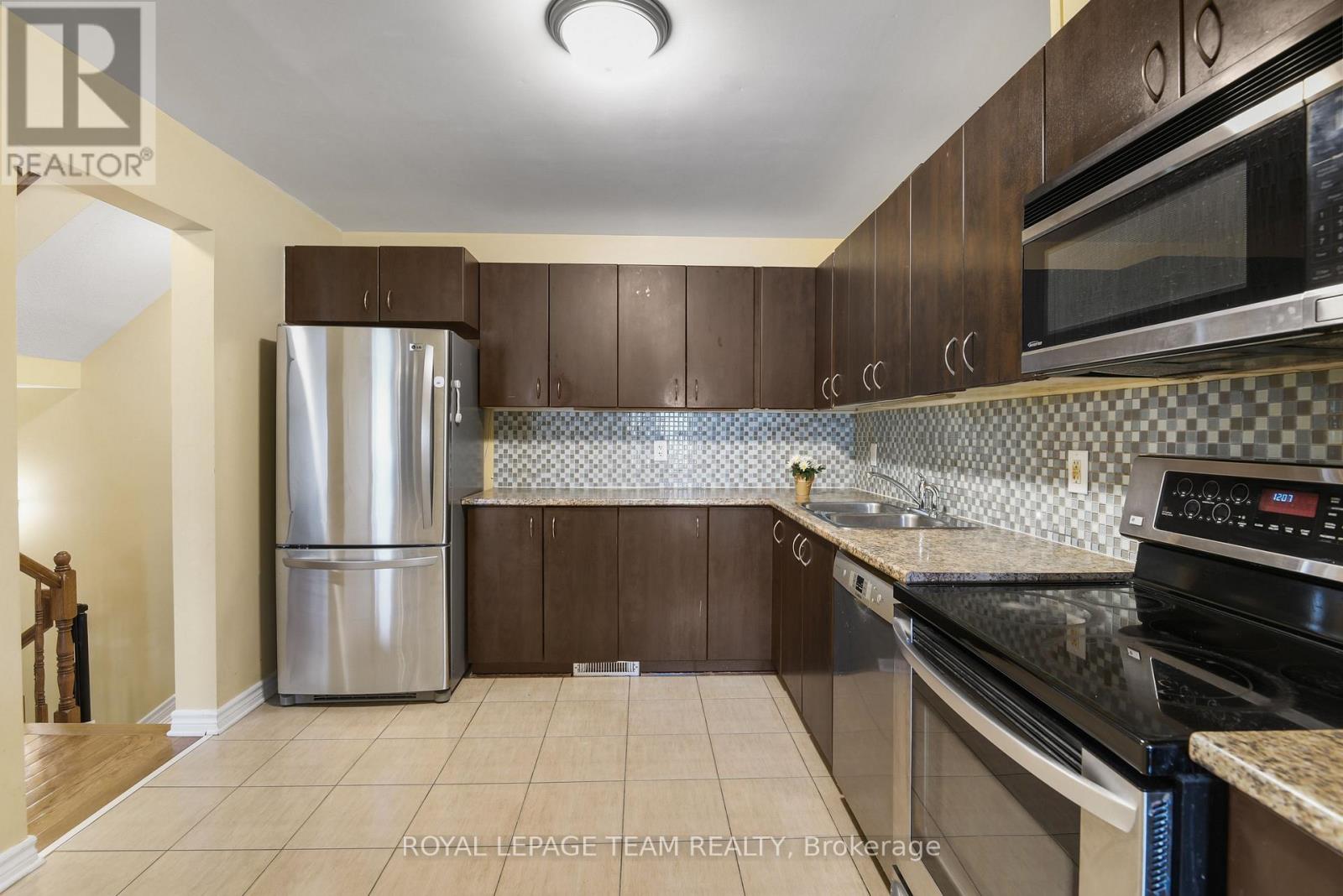 415 Galatina Way, Ottawa, Ontario  K2K 0E7 - Photo 9 - X13178000