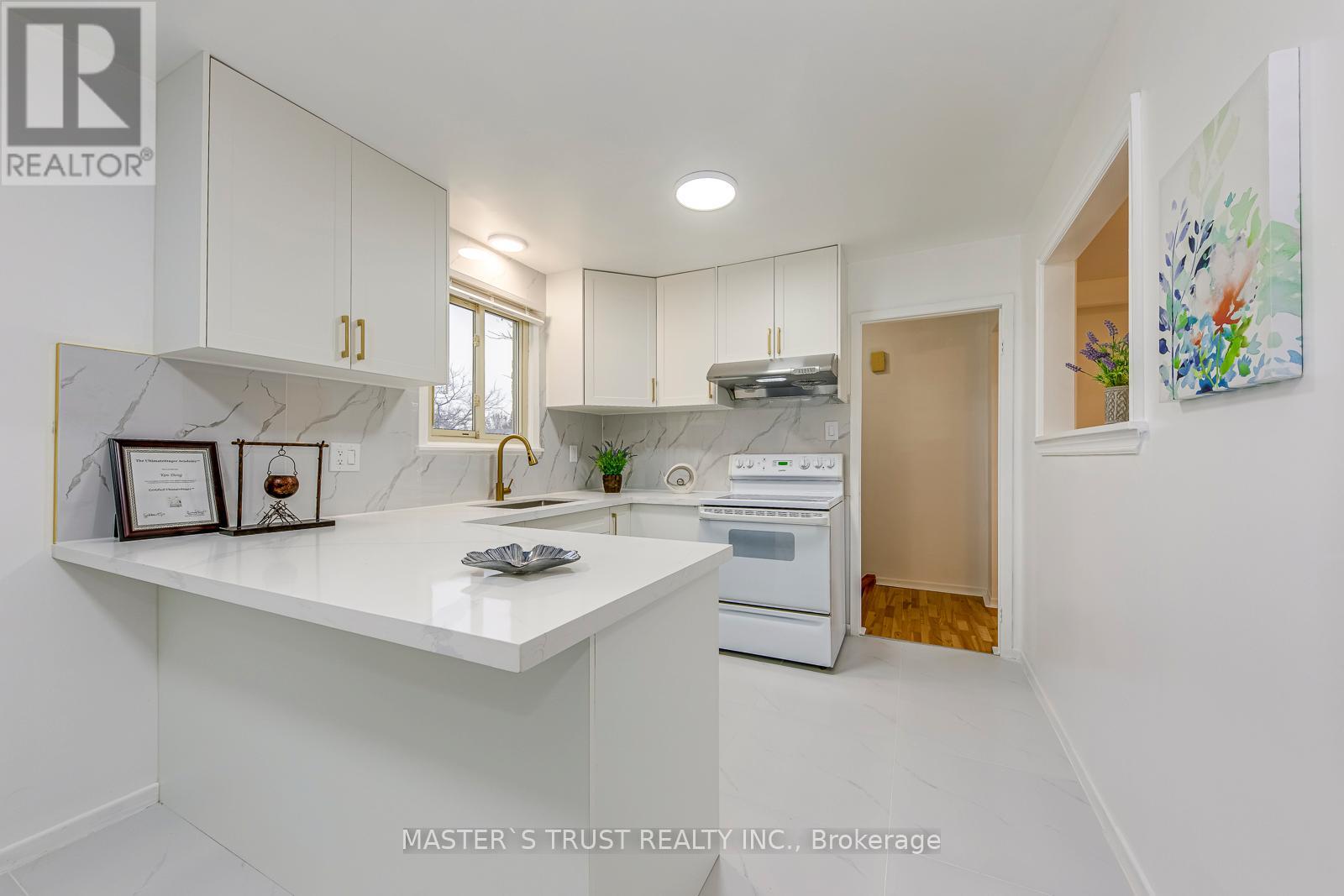 6411 Chaumont Crescent, Mississauga, Ontario  L5N 2M7 - Photo 10 - W13025320