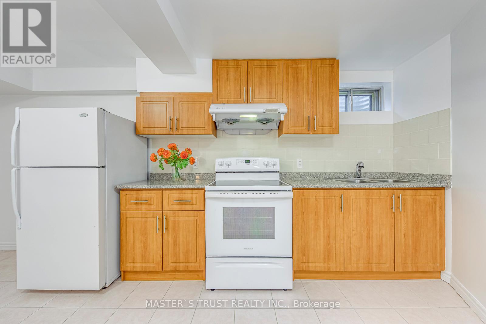 6411 Chaumont Crescent, Mississauga, Ontario  L5N 2M7 - Photo 36 - W13025320