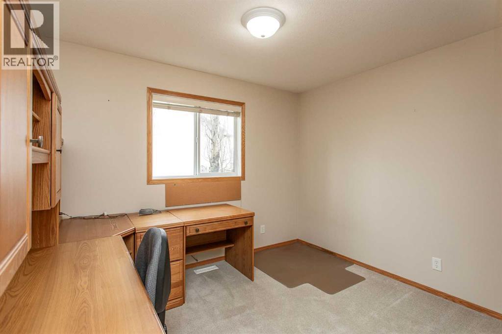 4908 55 Street, Alix, Alberta  T0C 0B0 - Photo 12 - A2311282