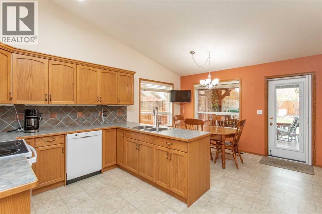 4908 55 Street, Alix, Alberta  T0C 0B0 - Photo 8 - A2311282