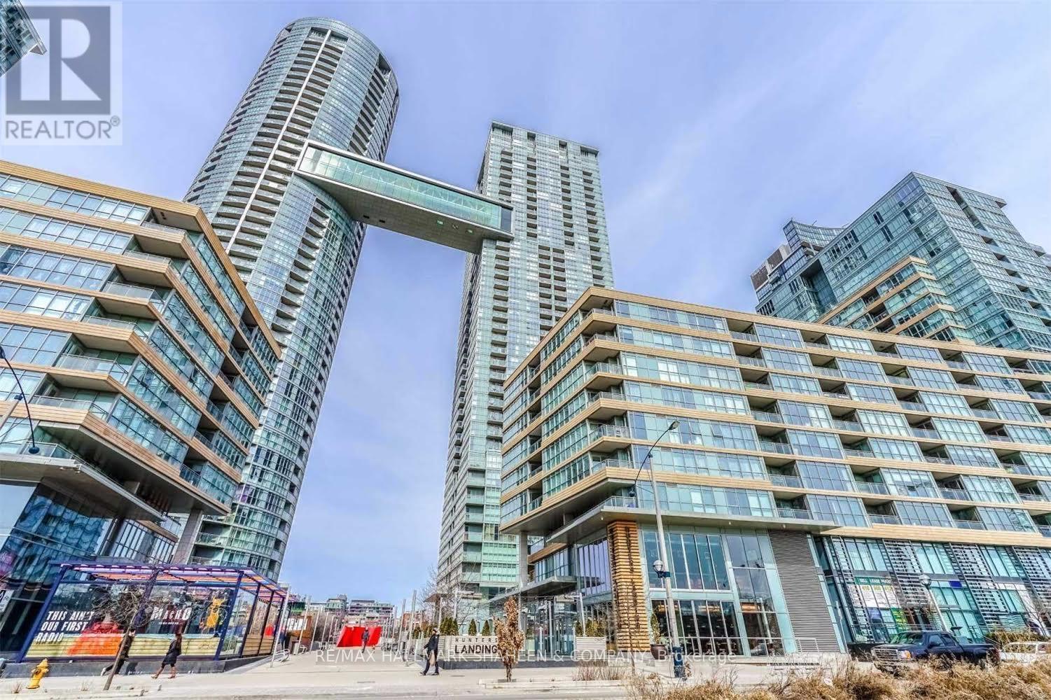 2105 - 15 ICEBOAT TERRACE, Toronto, Ontario