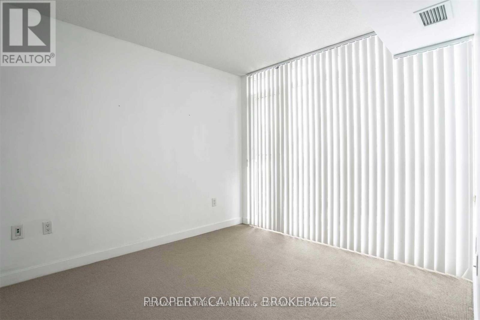 2105 - 15 Iceboat Terrace, Toronto, Ontario  M5V 4A5 - Photo 10 - C13178132