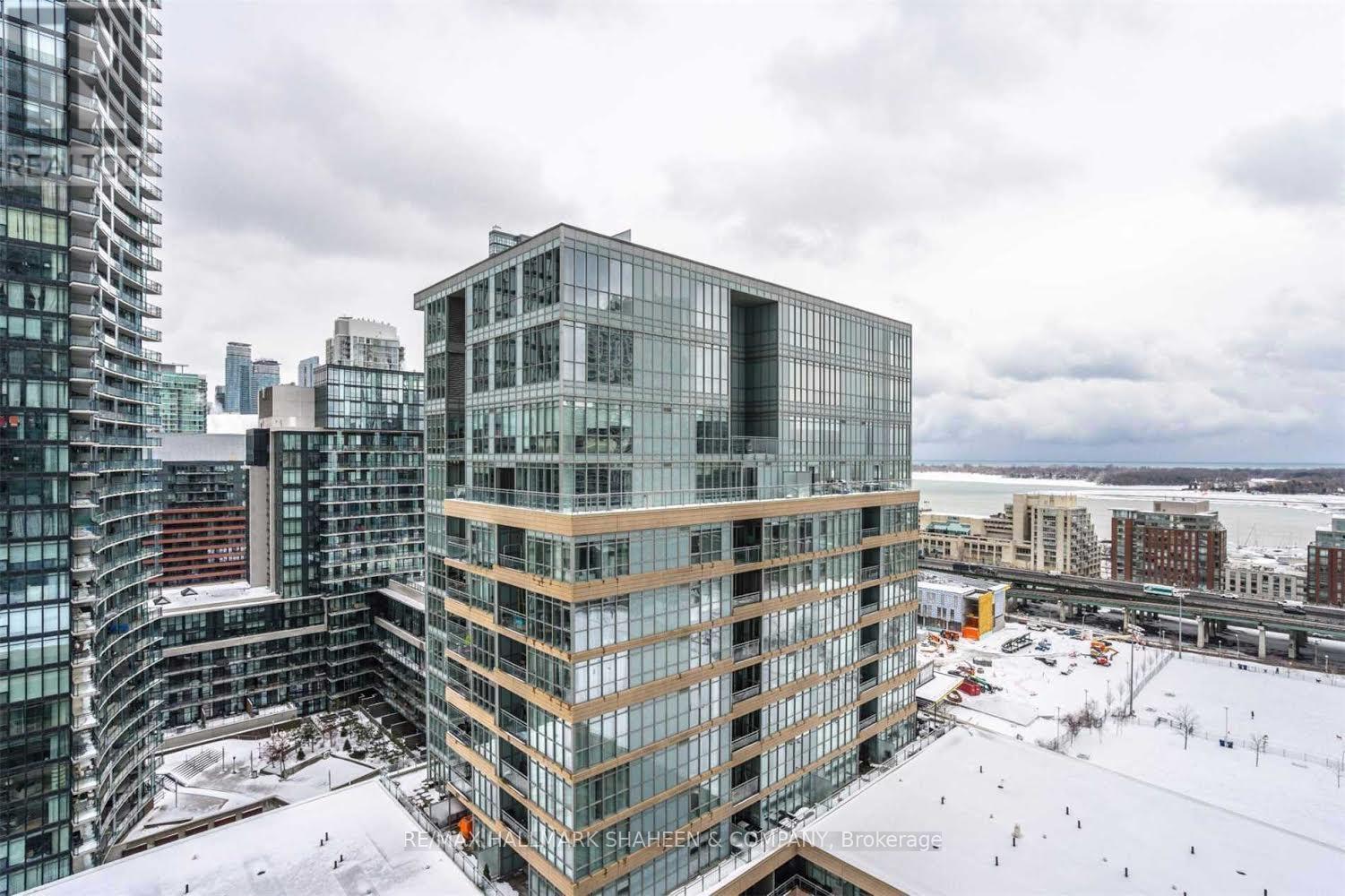 2105 - 15 Iceboat Terrace, Toronto, Ontario  M5V 4A5 - Photo 13 - C13178132