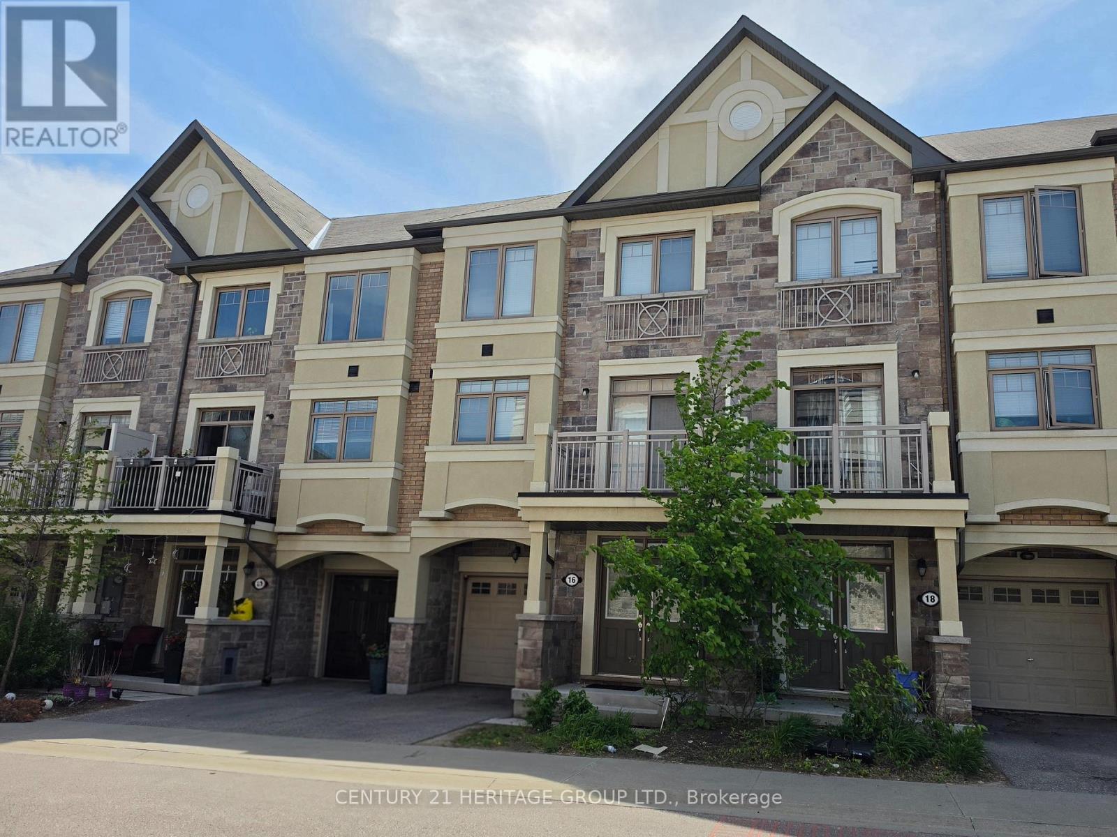 16 COXHEAD LANE, Ajax, Ontario