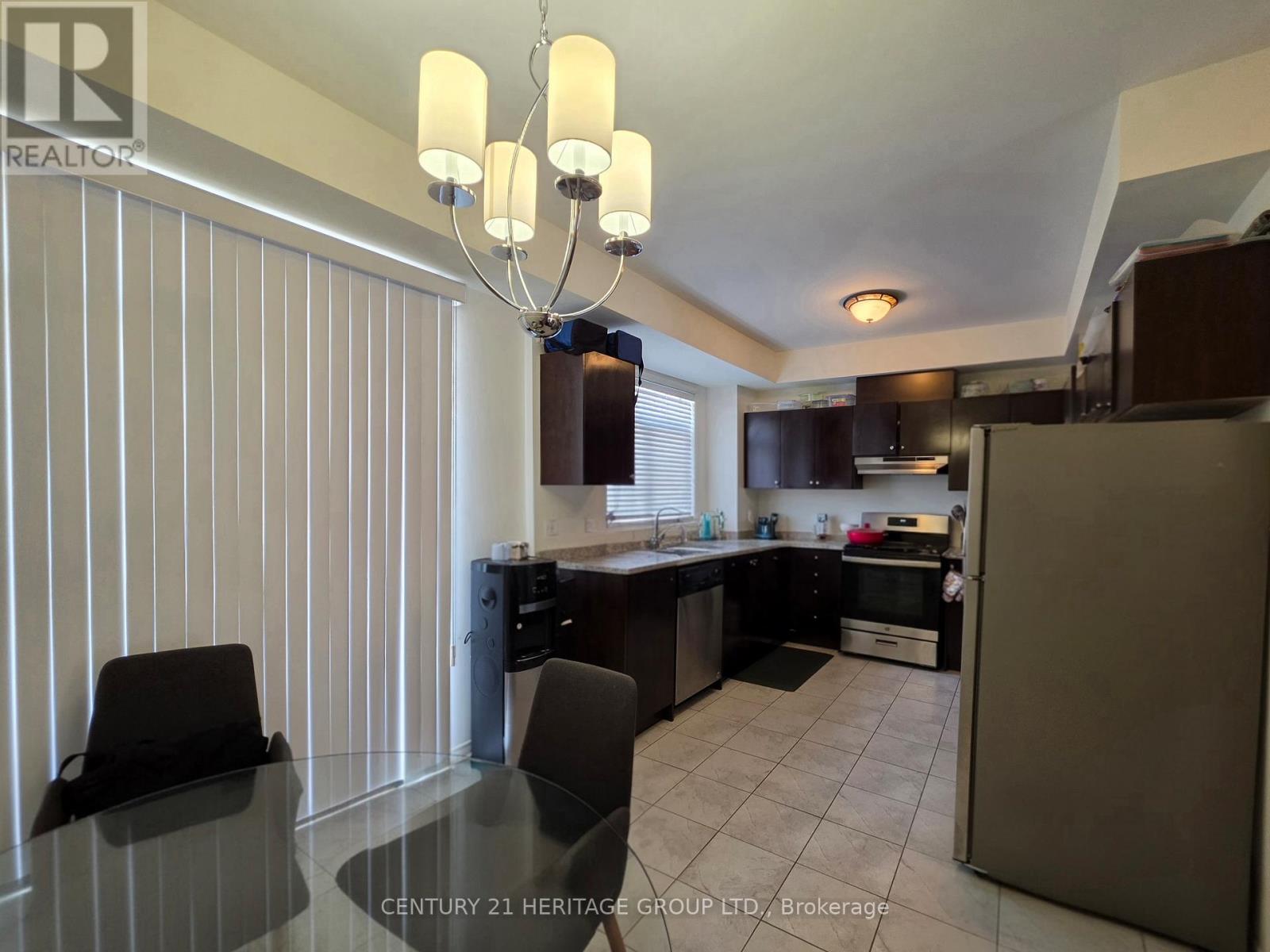 16 Coxhead Lane, Ajax, Ontario  L1T 0P4 - Photo 8 - E13178234