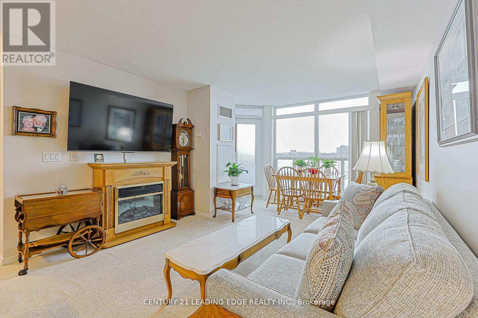 318 - 340 Watson Street W, Whitby, Ontario  L1N 9G1 - Photo 10 - E13178360