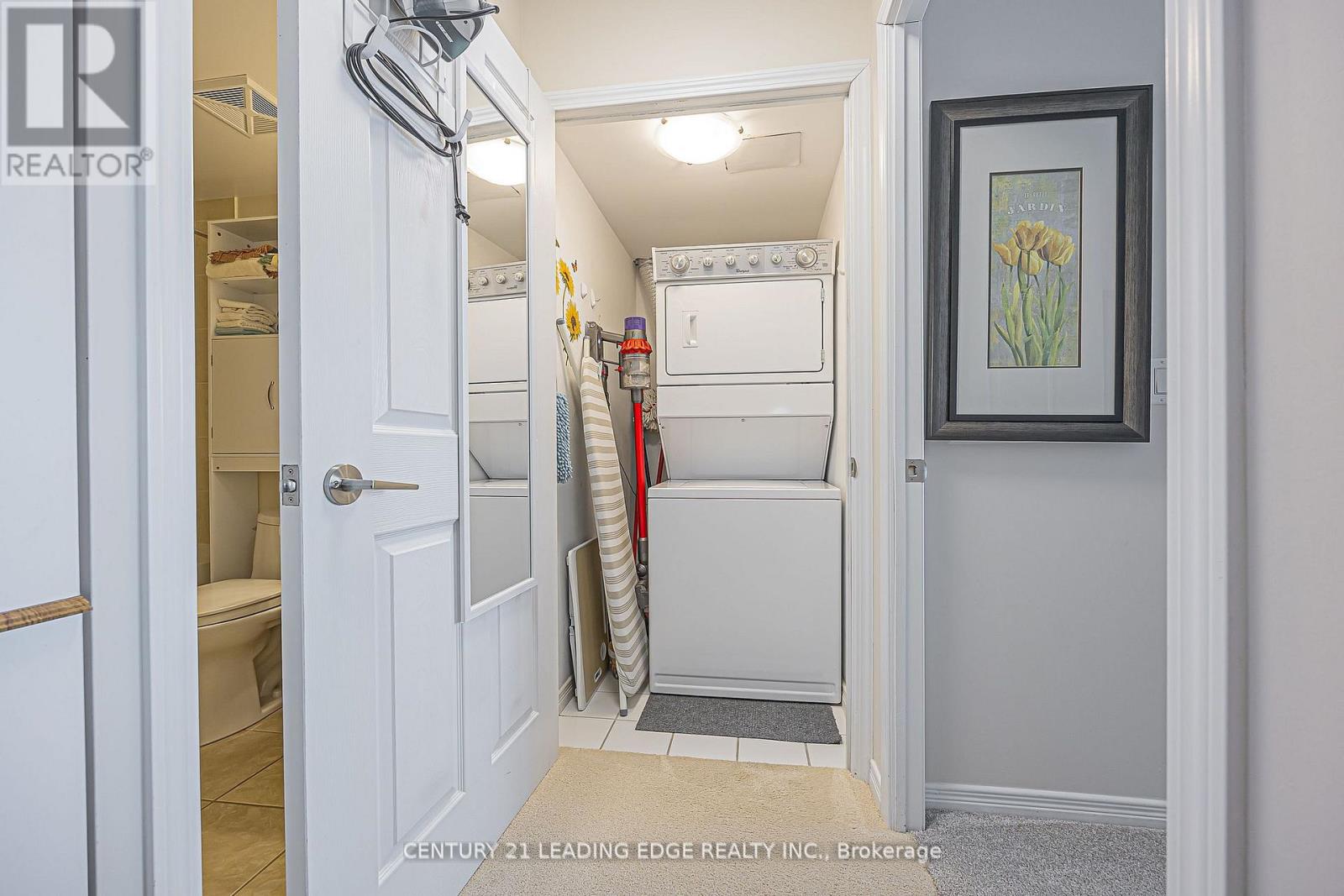 318 - 340 Watson Street W, Whitby, Ontario  L1N 9G1 - Photo 16 - E13178360