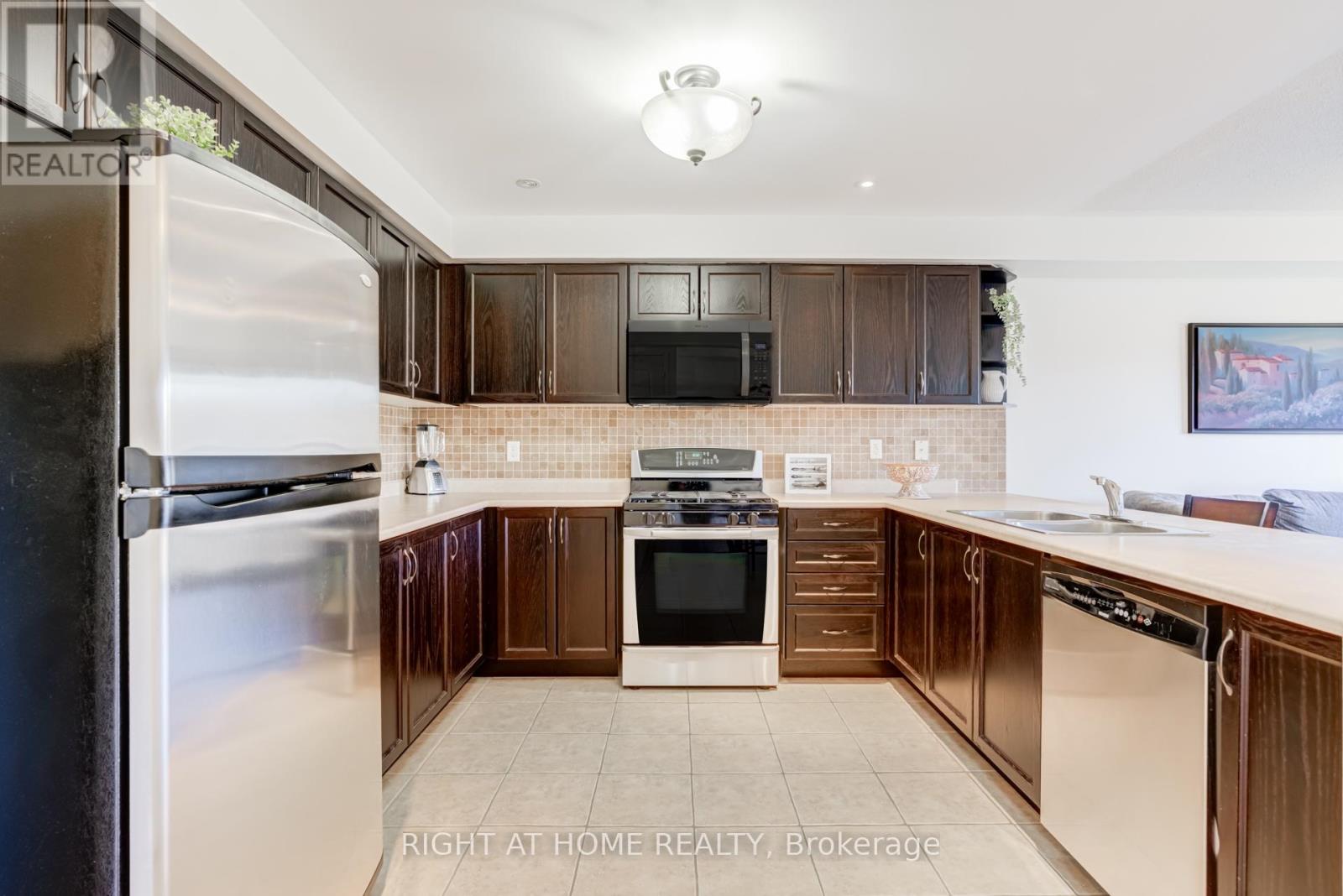 105 Hammill Heights, East Gwillimbury, Ontario  L0G 1M0 - Photo 14 - N13178092