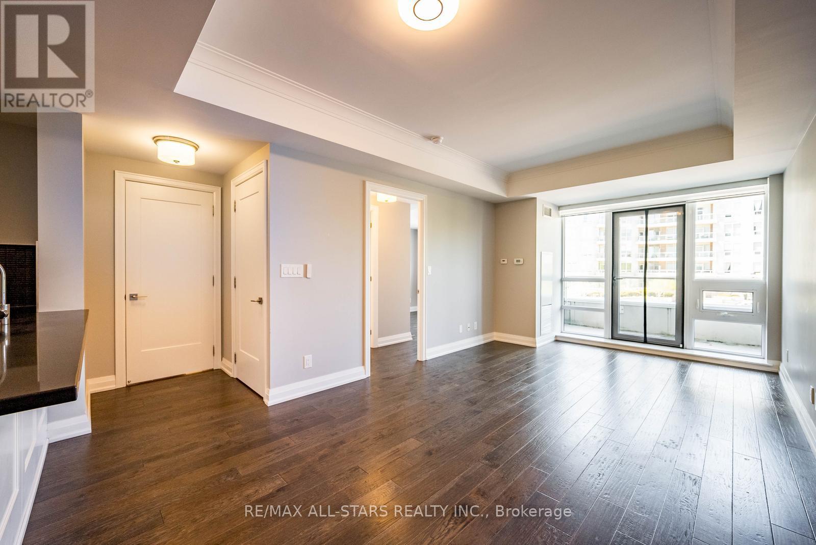 305 - 15 Stollery Pond Crescent, Markham, Ontario  L6C 0Y4 - Photo 12 - N13178246
