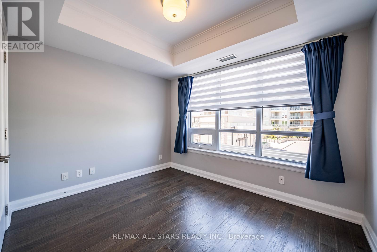 305 - 15 Stollery Pond Crescent, Markham, Ontario  L6C 0Y4 - Photo 15 - N13178246