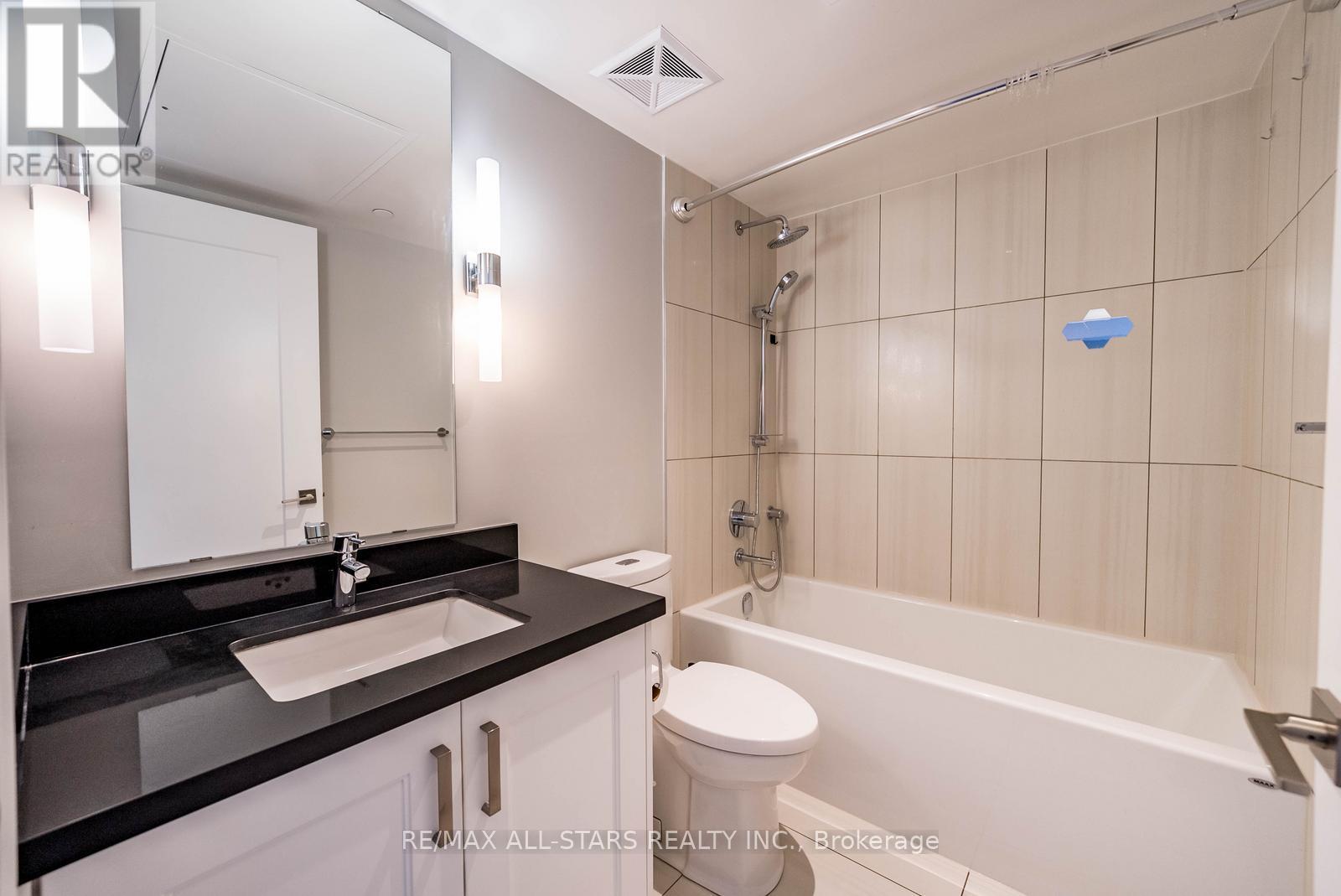 305 - 15 Stollery Pond Crescent, Markham, Ontario  L6C 0Y4 - Photo 18 - N13178246