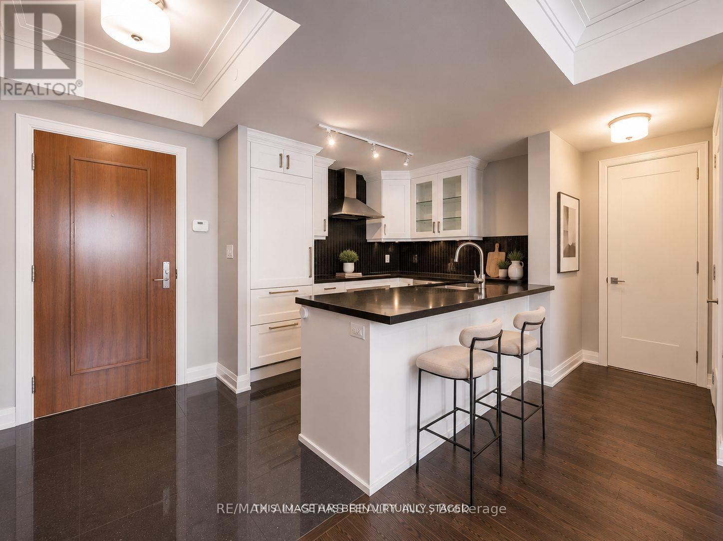 305 - 15 Stollery Pond Crescent, Markham, Ontario  L6C 0Y4 - Photo 7 - N13178246