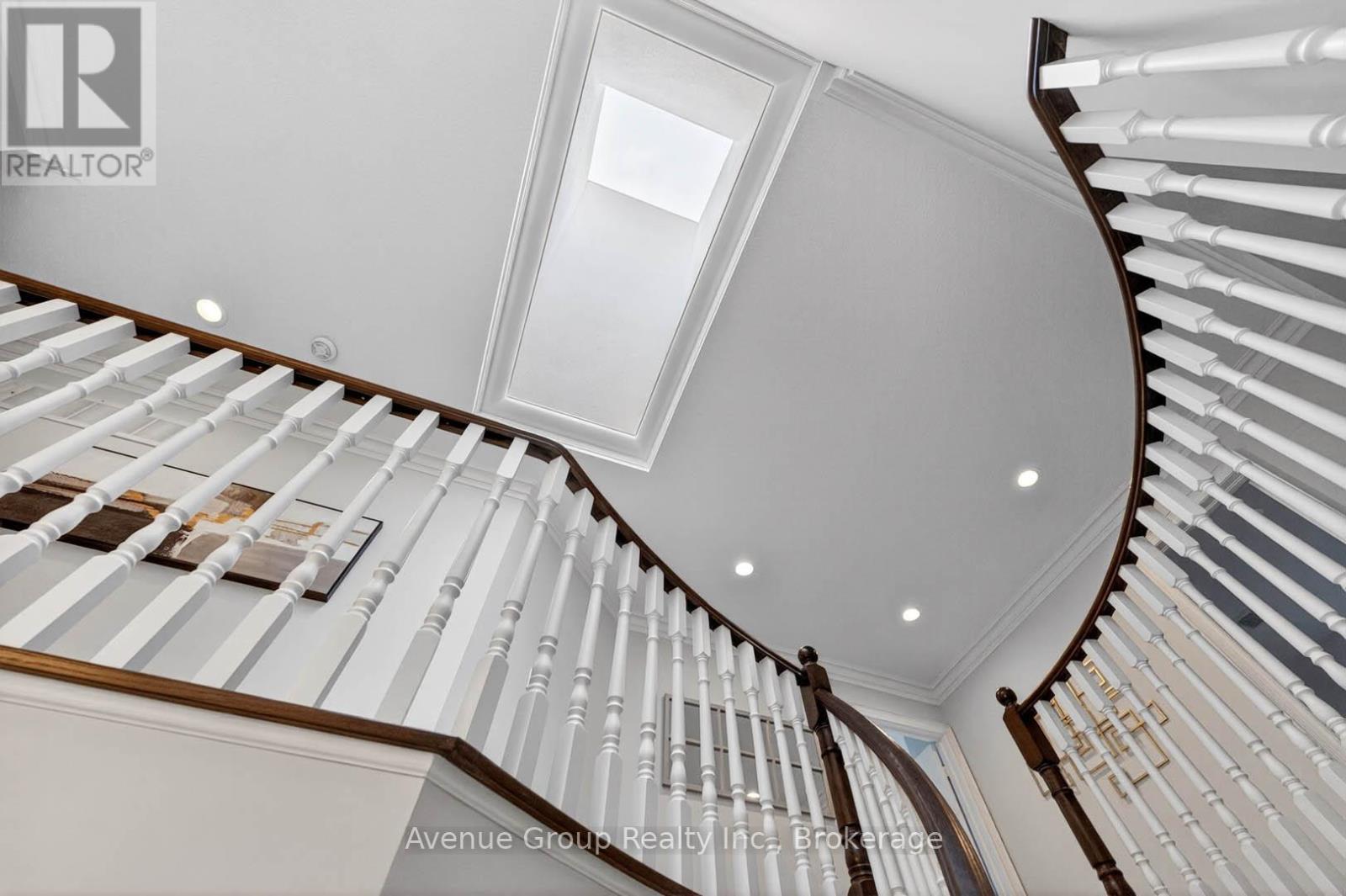 21 Palace Court, Richmond Hill, Ontario  L4B 4C3 - Photo 18 - N13178316