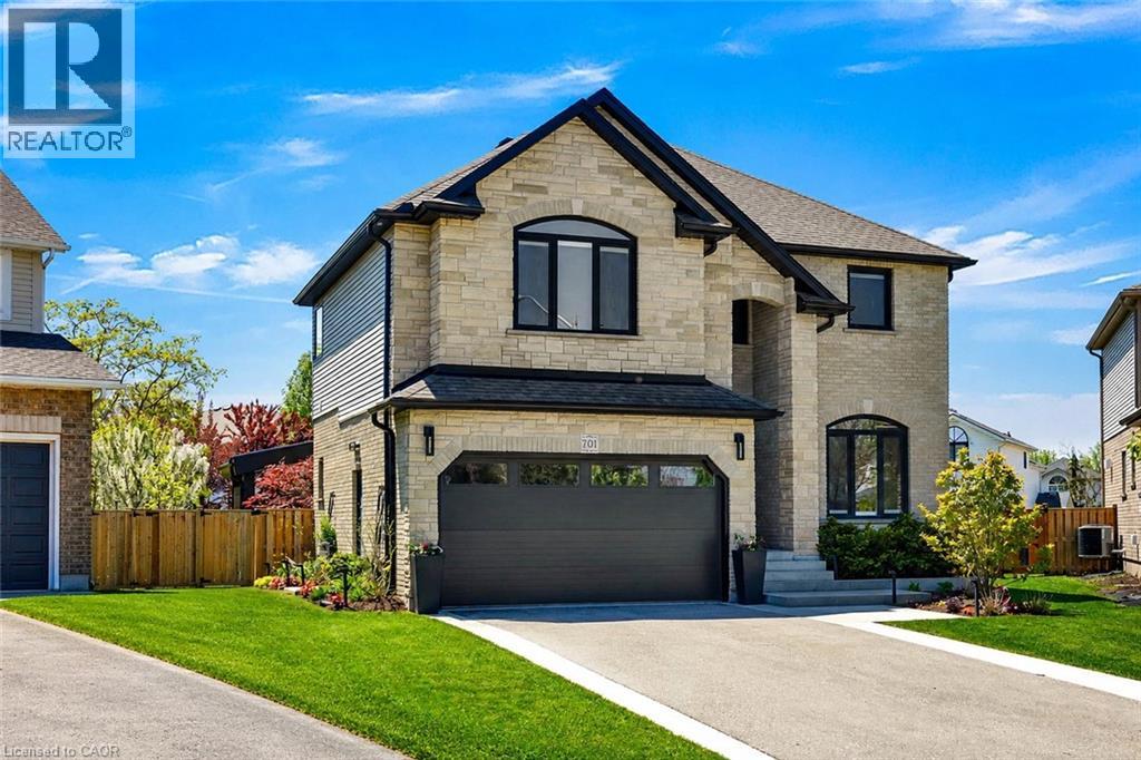 701 BREAKWATER Crescent, Waterloo, Ontario