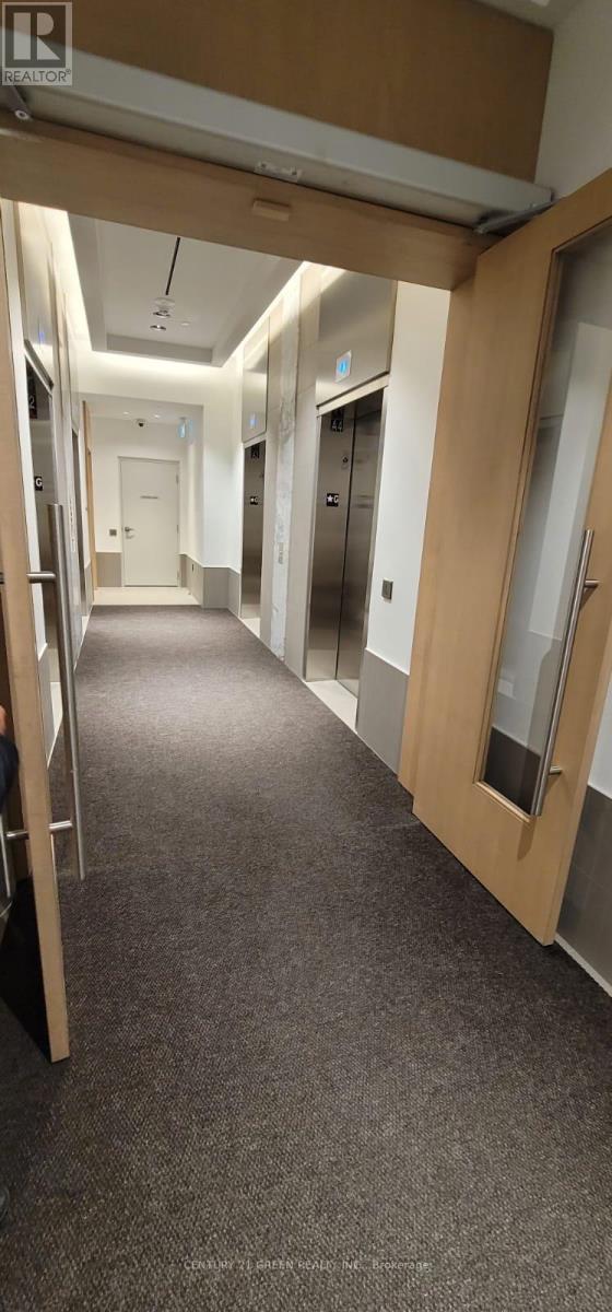 2201 - 395 Square One Drive, Mississauga, Ontario  L5B 0P6 - Photo 6 - W13178406
