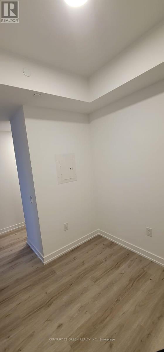 2201 - 395 Square One Drive, Mississauga, Ontario  L5B 0P6 - Photo 8 - W13178406