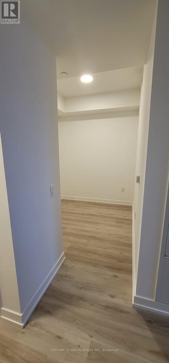 2201 - 395 Square One Drive, Mississauga, Ontario  L5B 0P6 - Photo 9 - W13178406