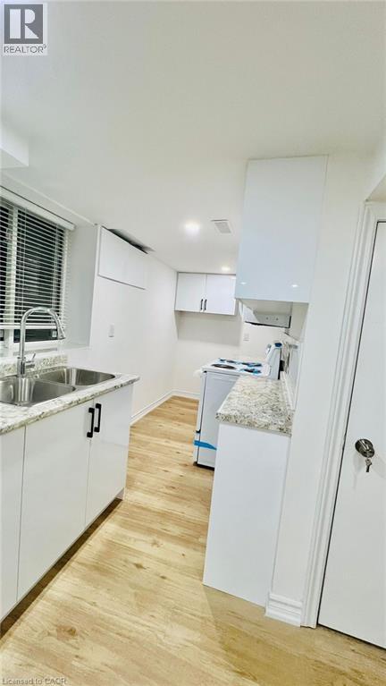 32 Southdale Avenue Unit# Lower, Kitchener, Ontario  N2M 3V5 - Photo 4 - 40833860