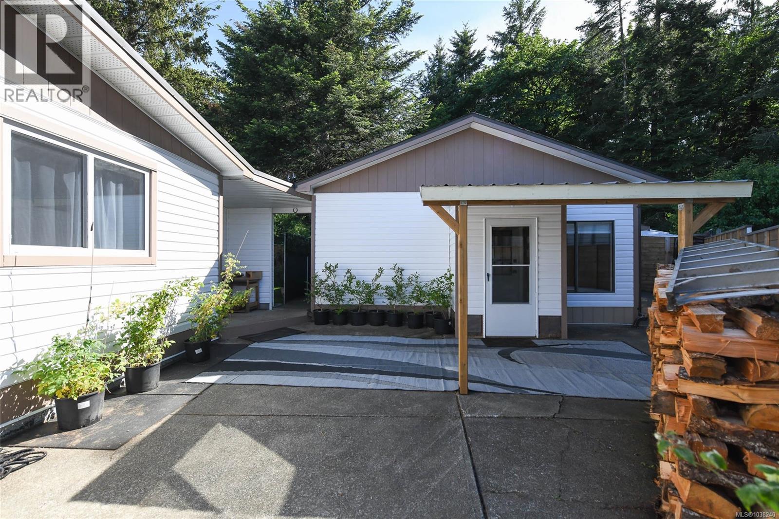 610 Nechako Ave, Courtenay, British Columbia  V9N 7R3 - Photo 3 - 1038240