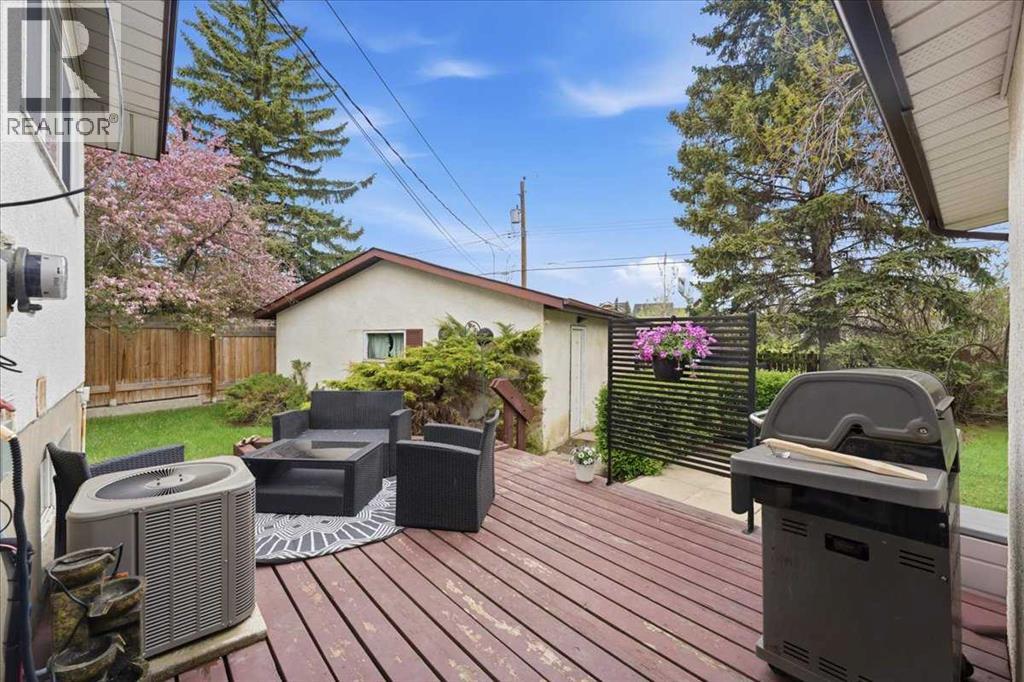 6004 Louise Road Sw, Calgary, Alberta  T3E 5V2 - Photo 8 - A2315053