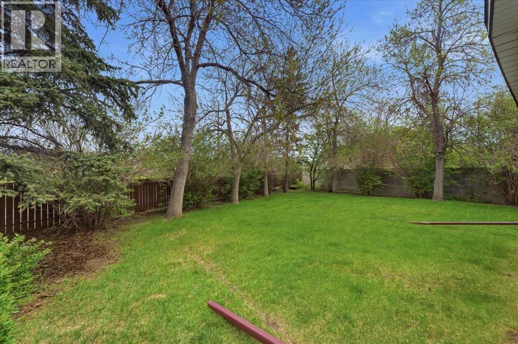 6004 Louise Road Sw, Calgary, Alberta  T3E 5V2 - Photo 6 - A2315053