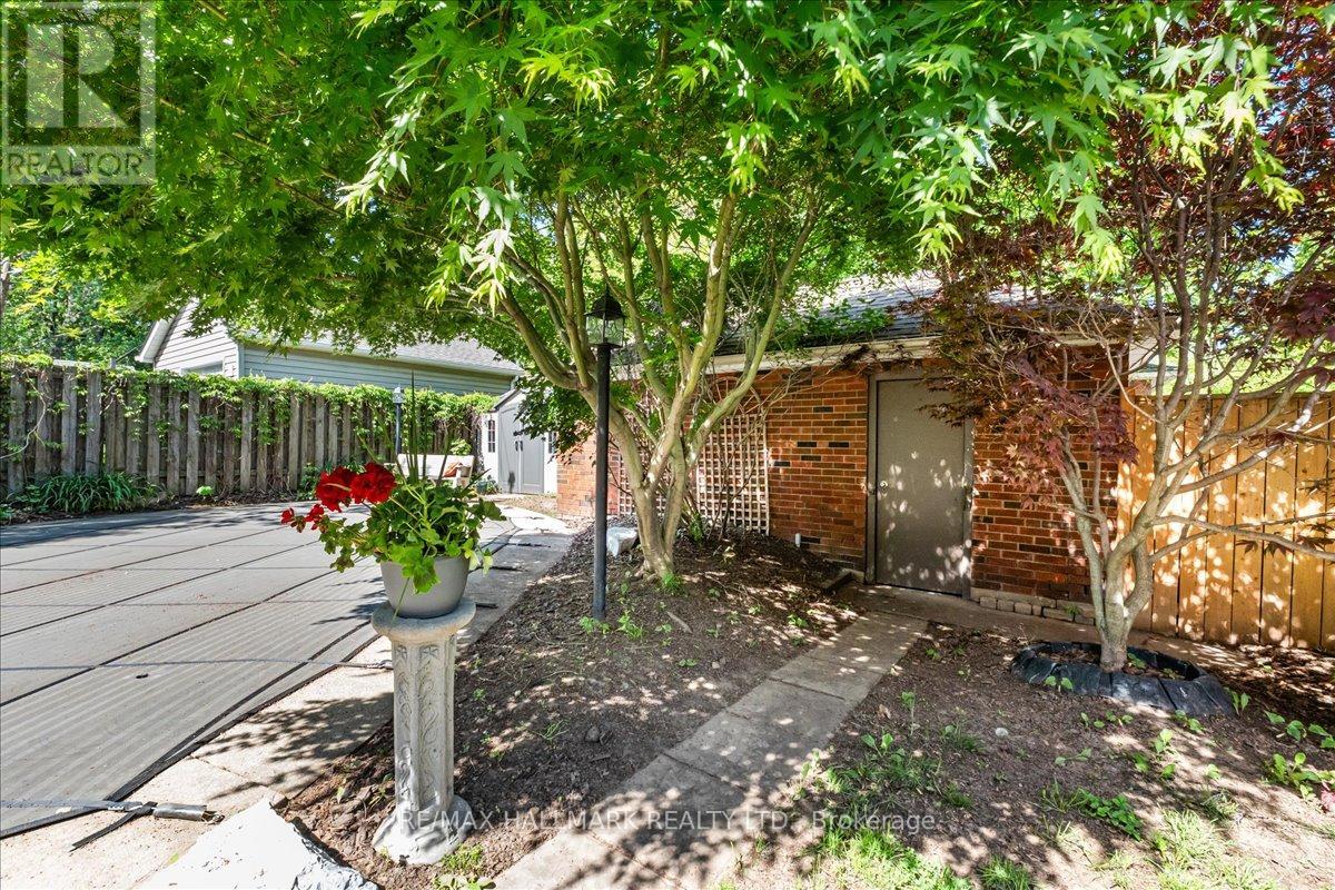 62 Tuxedo Avenue S, Hamilton, Ontario  L8K 2R8 - Photo 35 - X13178014