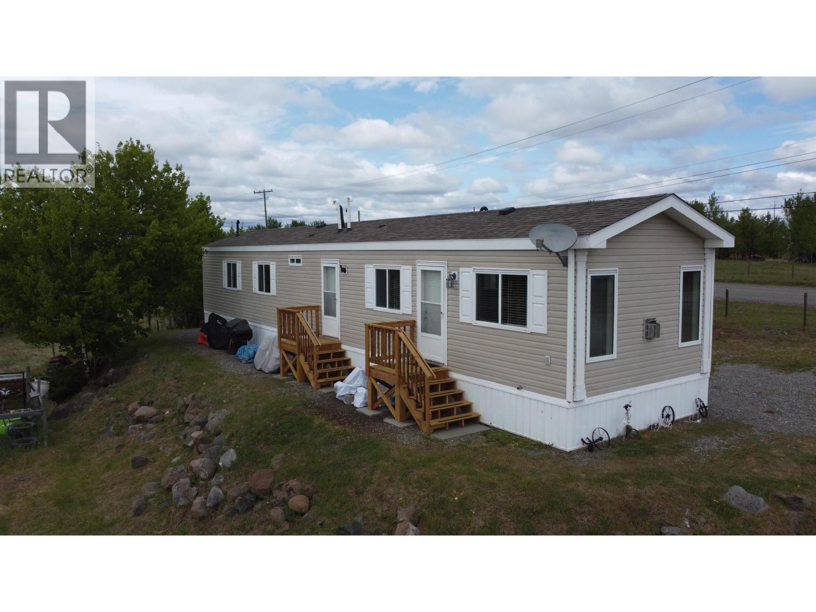 6510 North Bonaparte Road, 70 Mile House, British Columbia  V0K 2K2 - Photo 1 - R3128418