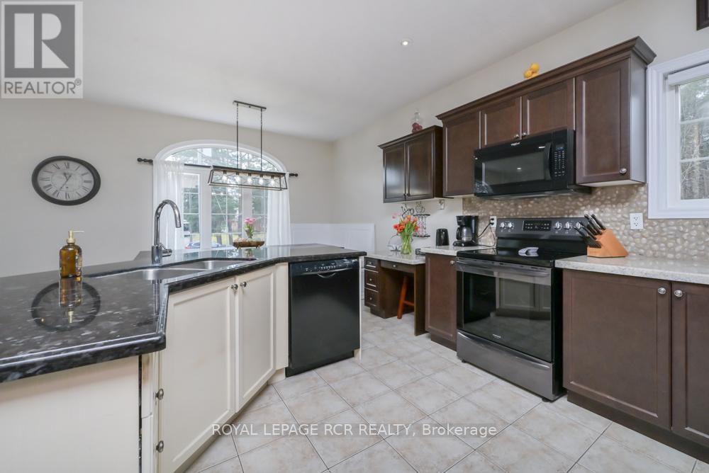 10 Fisher Drive, Adjala-Tosorontio, Ontario  L0M 1J0 - Photo 14 - N12953396