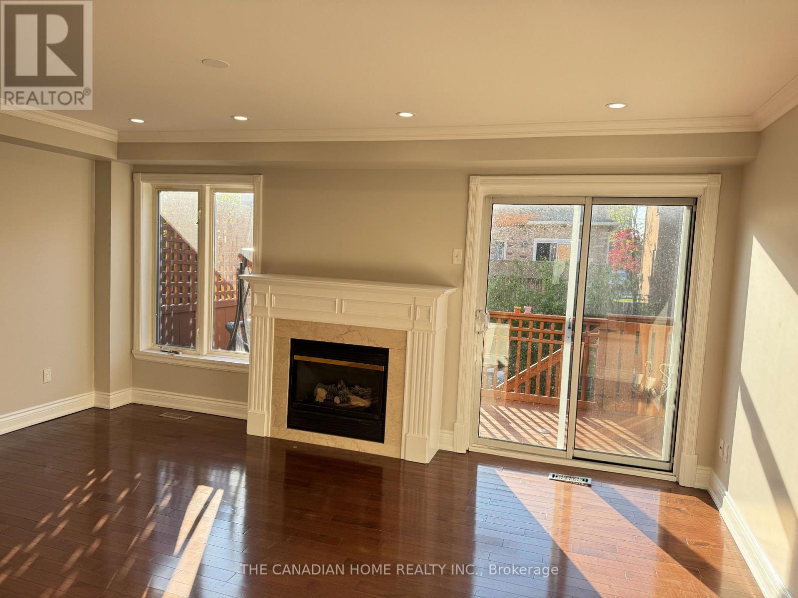 1151 Hickory Hollow Glen, Mississauga, Ontario  L5W 1J4 - Photo 8 - W13176964