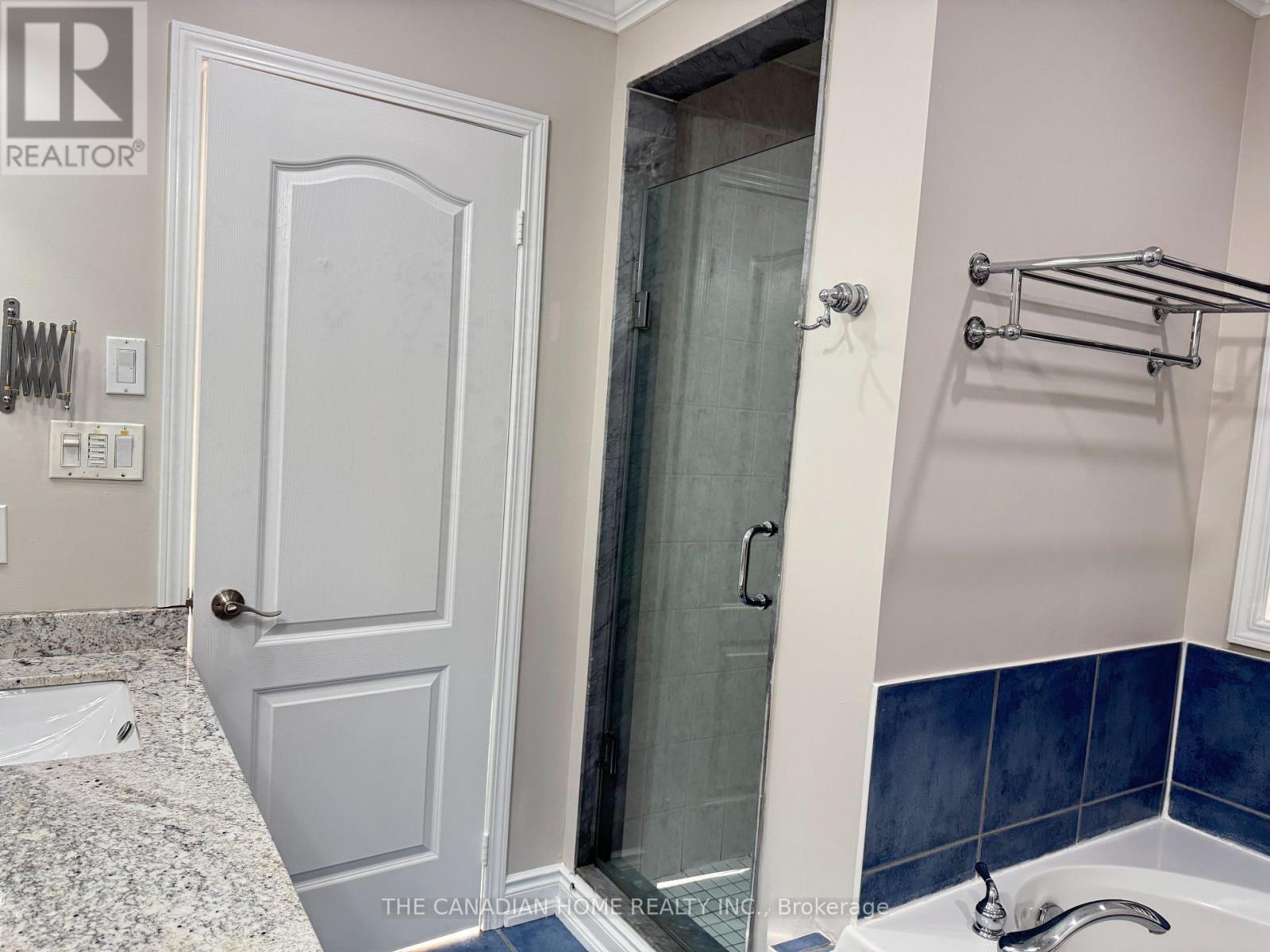 1151 Hickory Hollow Glen, Mississauga, Ontario  L5W 1J4 - Photo 14 - W13176964