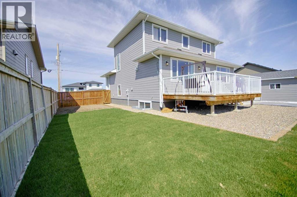 1019 7 Street W, Barnwell, Alberta  T0K 0B0 - Photo 39 - A2314165