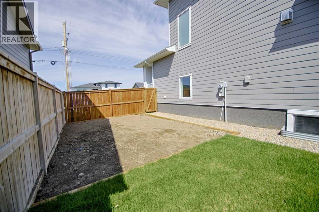 1019 7 Street W, Barnwell, Alberta  T0K 0B0 - Photo 40 - A2314165