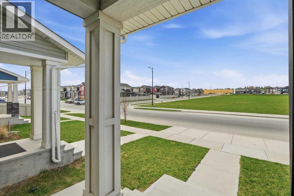 328 Bayview Street SW, Airdrie, Alberta  T4B 5G3 - Photo 4 - A2310312